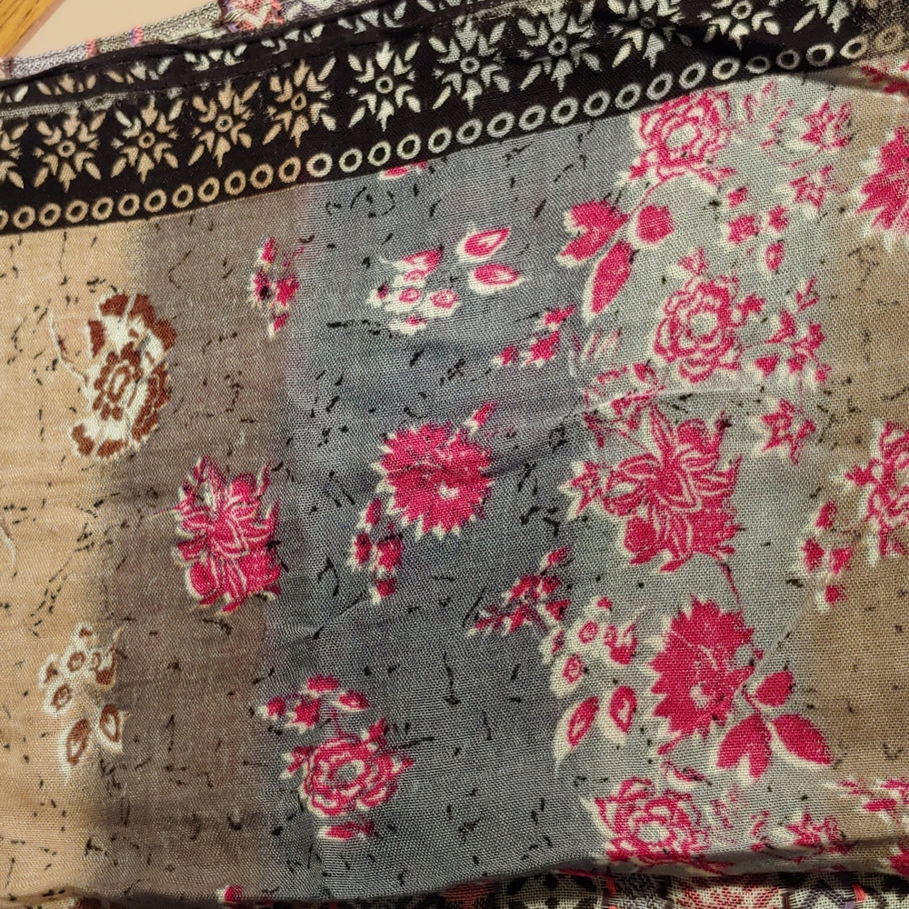 Multicolor Scarf - Picture 6 of 8